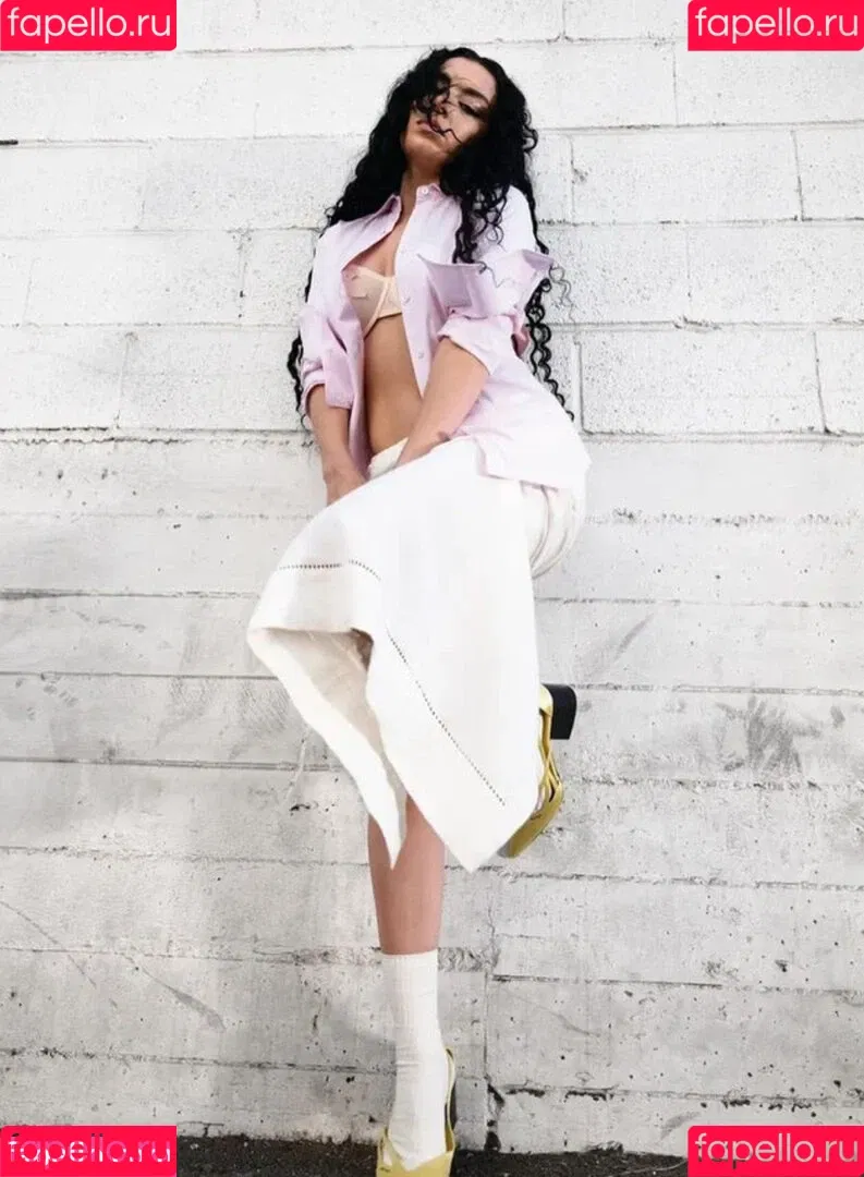 Charli XCX / charli_xcx / charlignarly Onlyfans Photo Gallery 