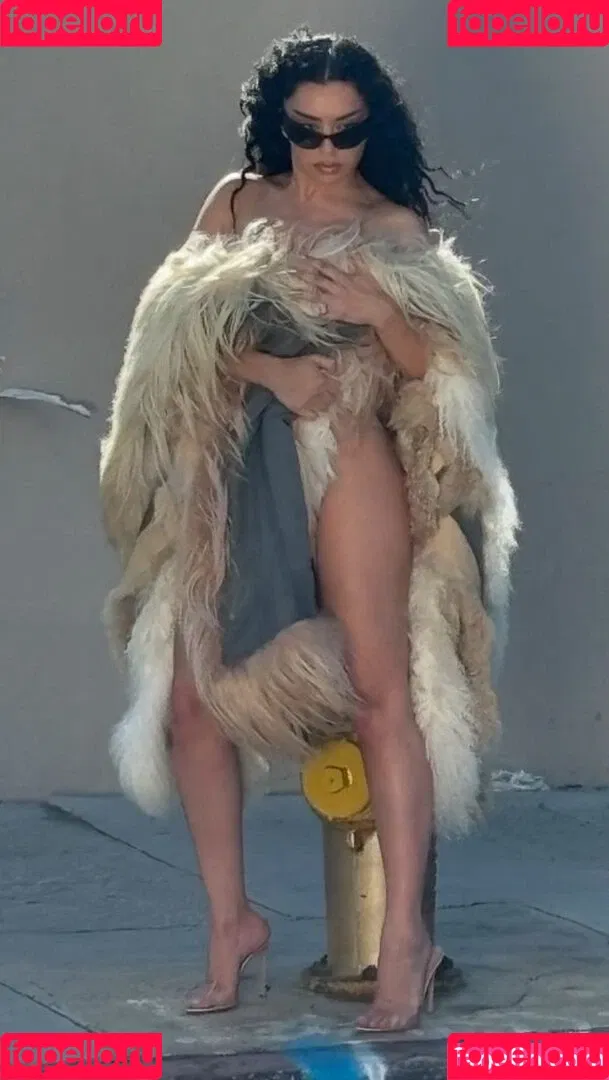 Charli XCX / charli_xcx / charlignarly Onlyfans Photo Gallery 