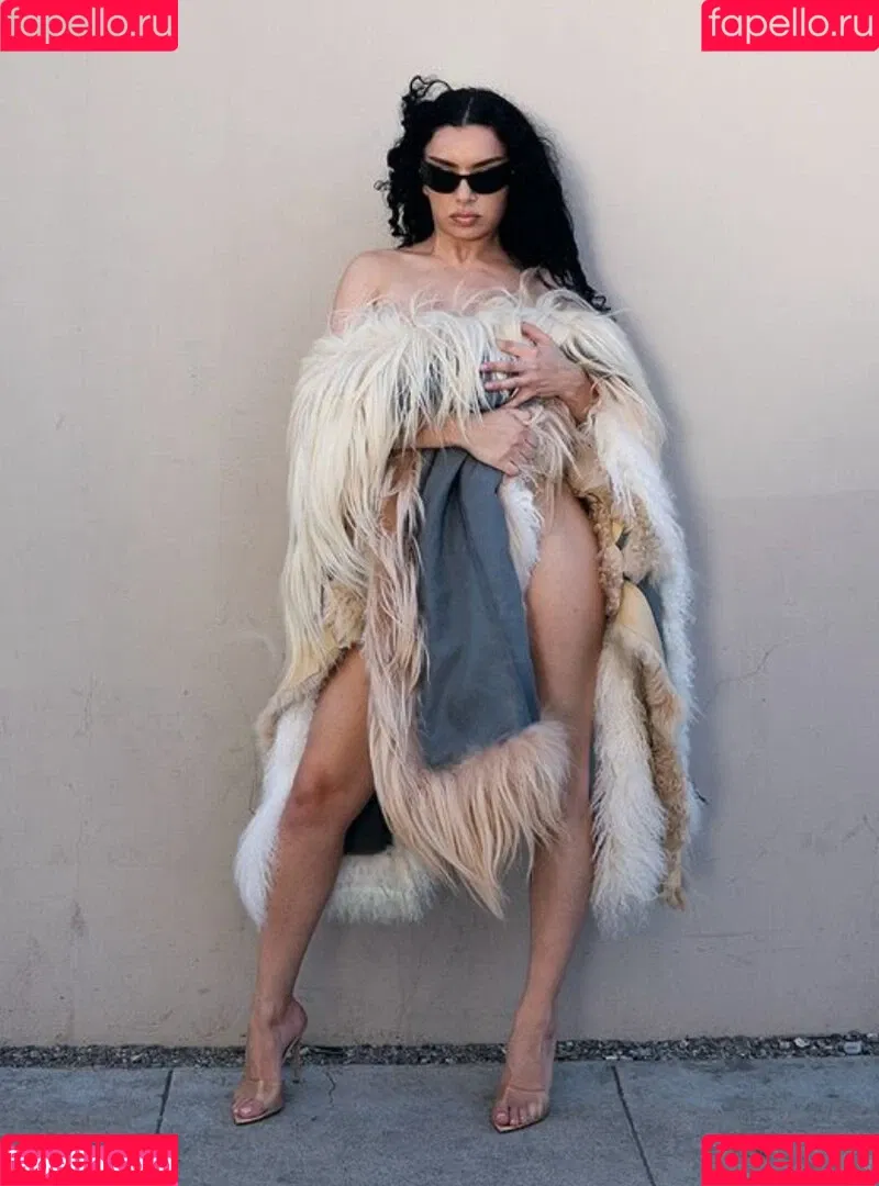 Charli XCX / charli_xcx / charlignarly Onlyfans Photo Gallery 
