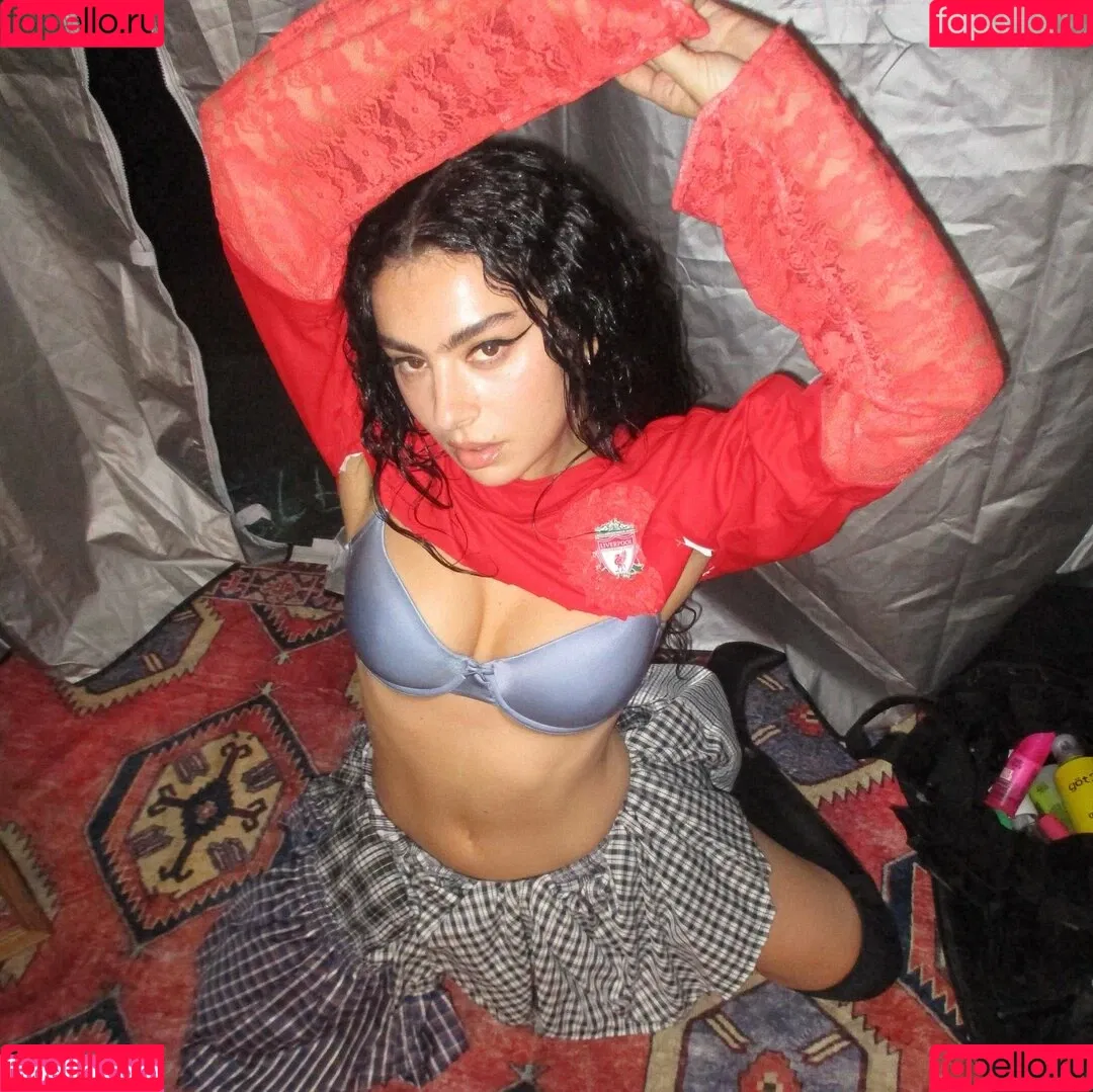 Charli XCX / charli_xcx / charlignarly Onlyfans Photo Gallery 
