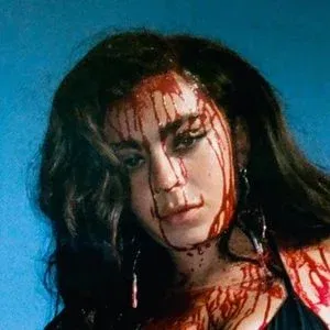 Charli XCX / charli_xcx / charlignarly Onlyfans Photo Gallery 