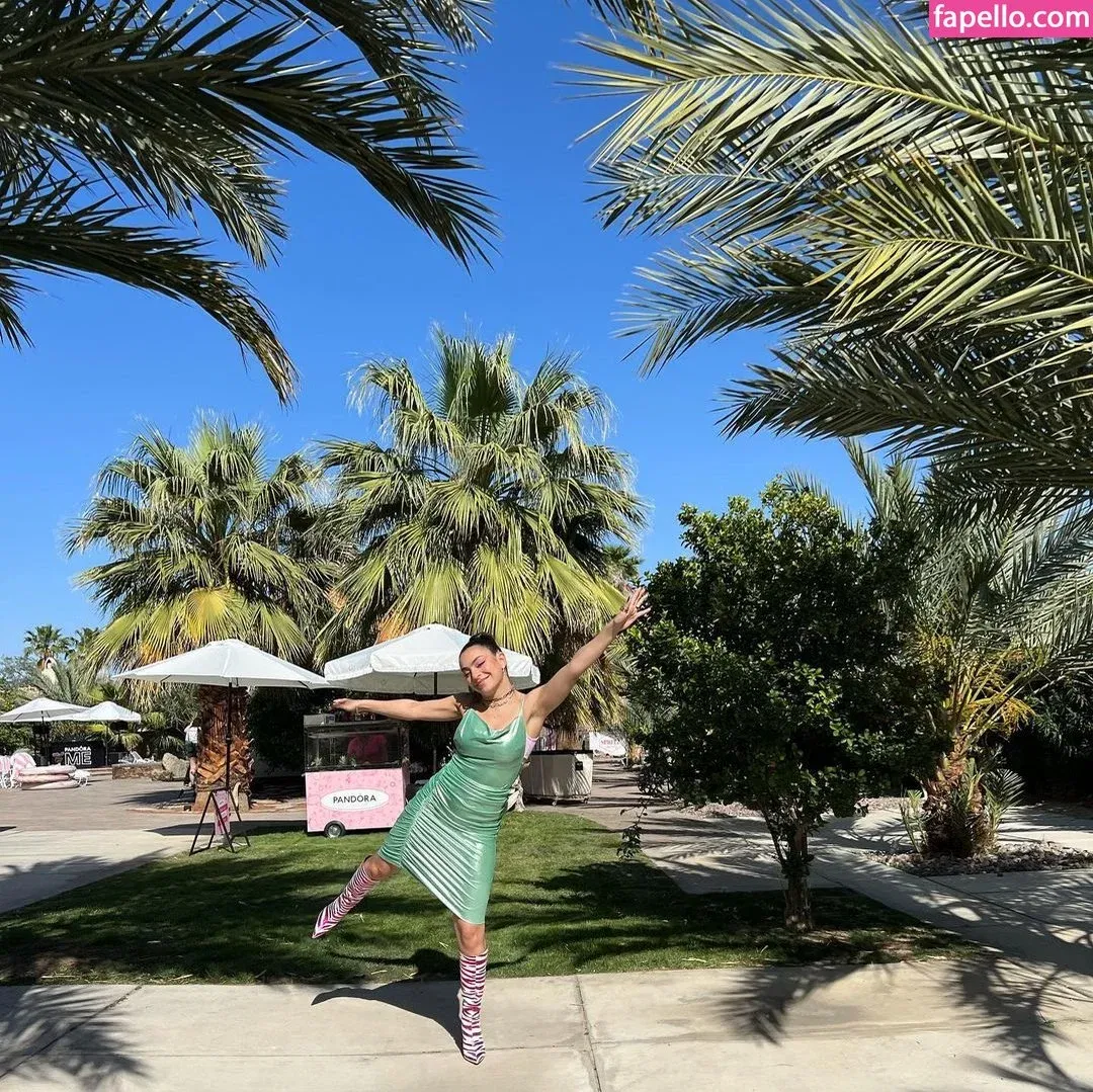 Charli XCX / charli_xcx / charlignarly Onlyfans Photo Gallery 