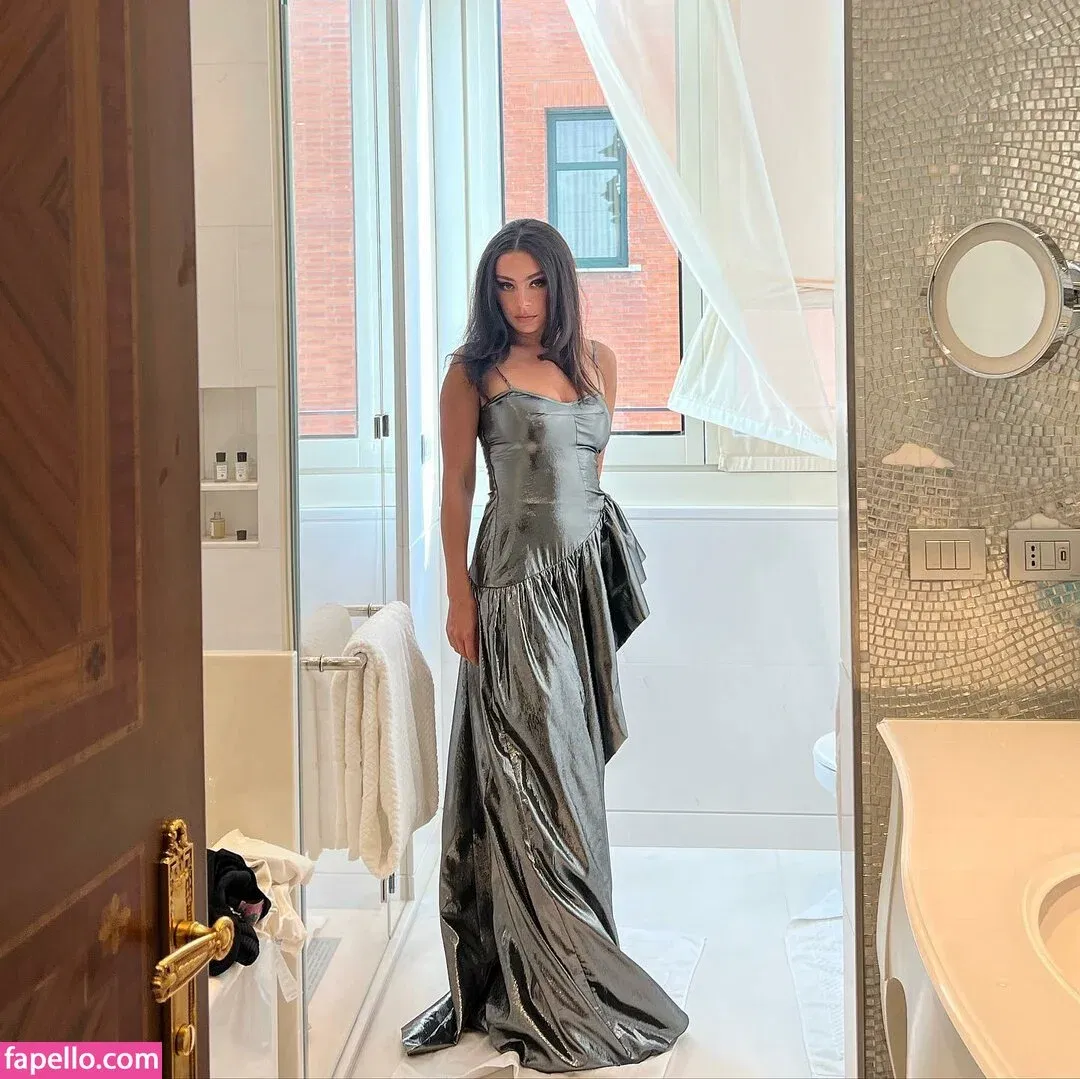 Charli XCX / charli_xcx / charlignarly Onlyfans Photo Gallery 