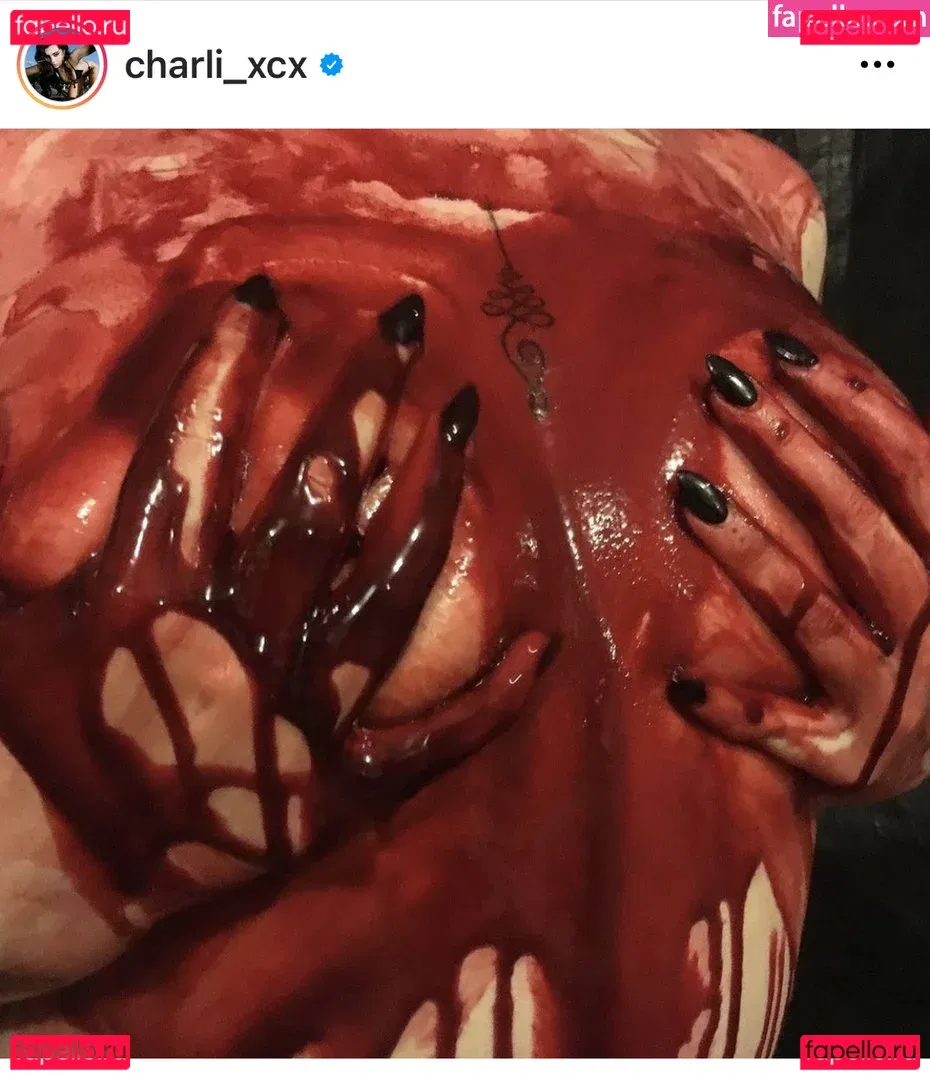 Charli XCX / charli_xcx / charlignarly Onlyfans Photo Gallery 