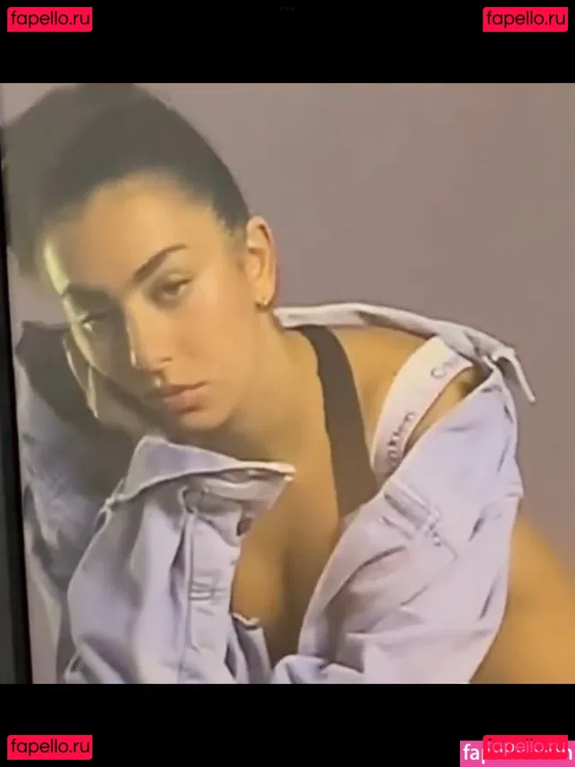 Charli XCX / charli_xcx / charlignarly Onlyfans Photo Gallery 