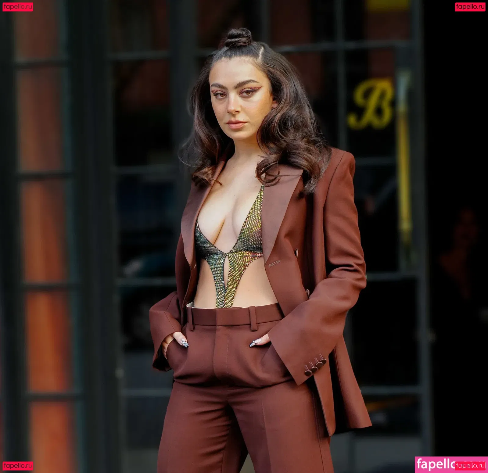 Charli XCX / charli_xcx / charlignarly Onlyfans Photo Gallery 