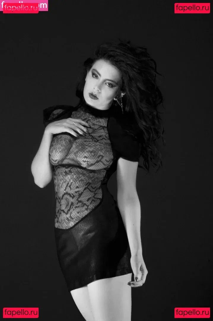 Charli XCX / charli_xcx / charlignarly Onlyfans Photo Gallery 