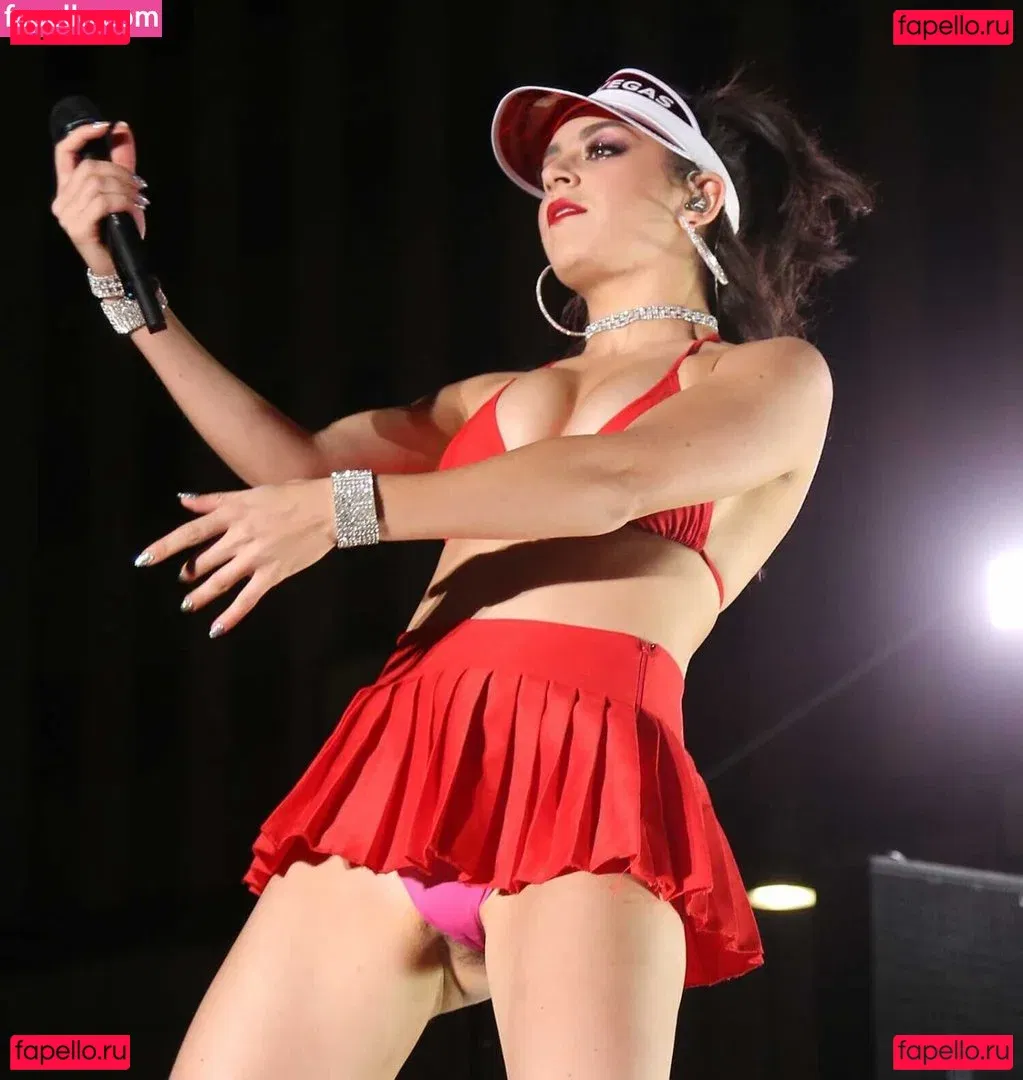 Charli XCX / charli_xcx / charlignarly Onlyfans Photo Gallery 