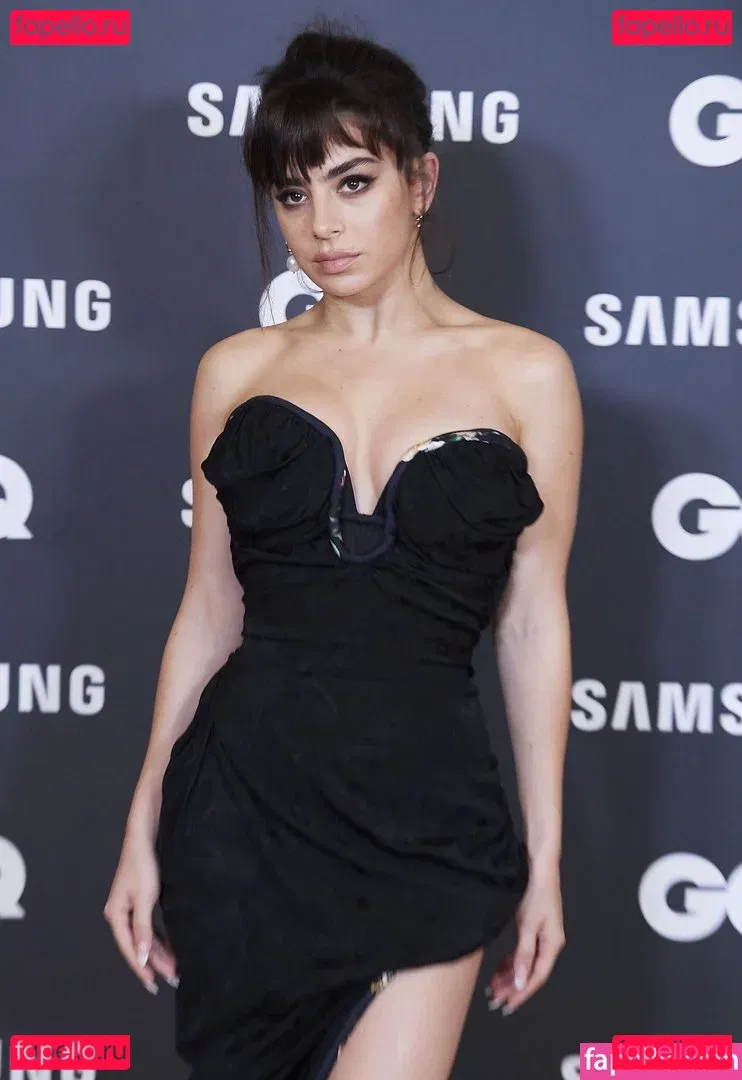 Charli XCX / charli_xcx / charlignarly Onlyfans Photo Gallery 
