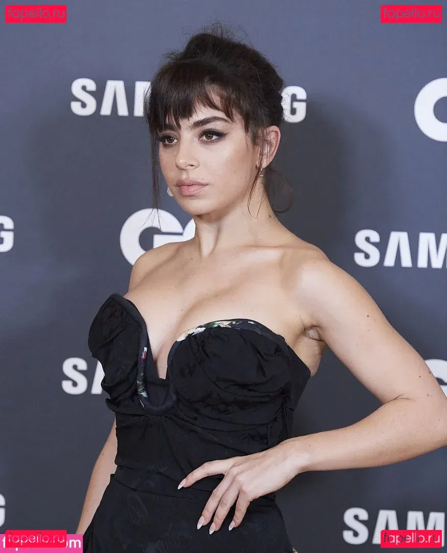 Charli XCX / charli_xcx / charlignarly Onlyfans Photo Gallery 