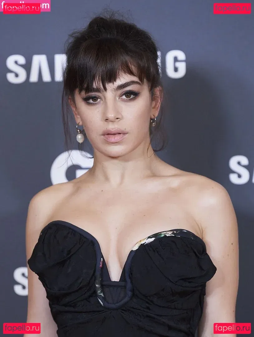 Charli XCX / charli_xcx / charlignarly Onlyfans Photo Gallery 