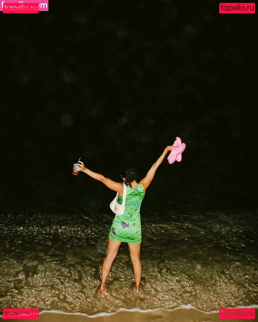 Charli XCX / charli_xcx / charlignarly Onlyfans Photo Gallery 