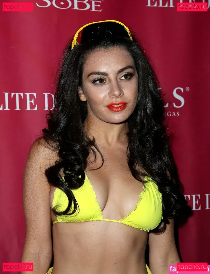 Charli XCX / charli_xcx / charlignarly Onlyfans Photo Gallery 