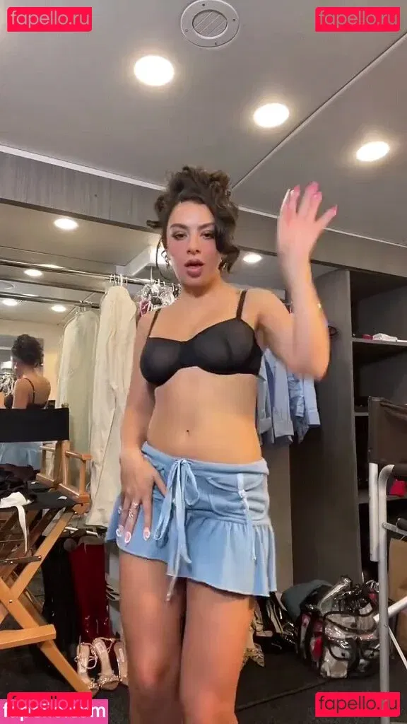 Charli XCX / charli_xcx / charlignarly Onlyfans Photo Gallery 