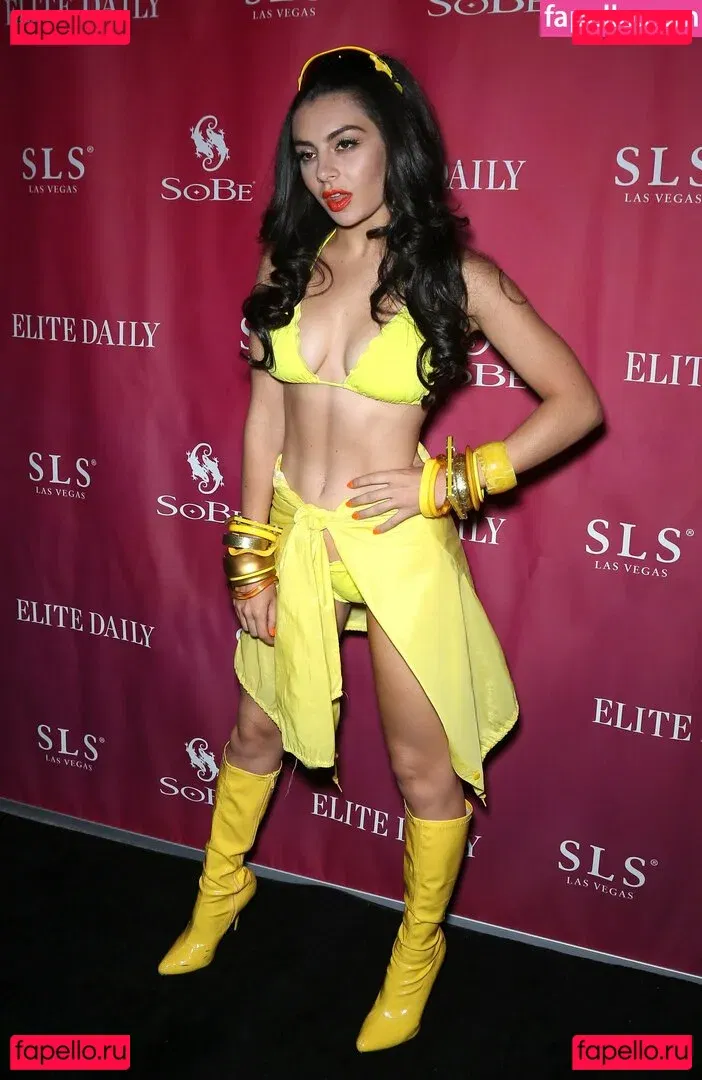 Charli XCX / charli_xcx / charlignarly Onlyfans Photo Gallery 