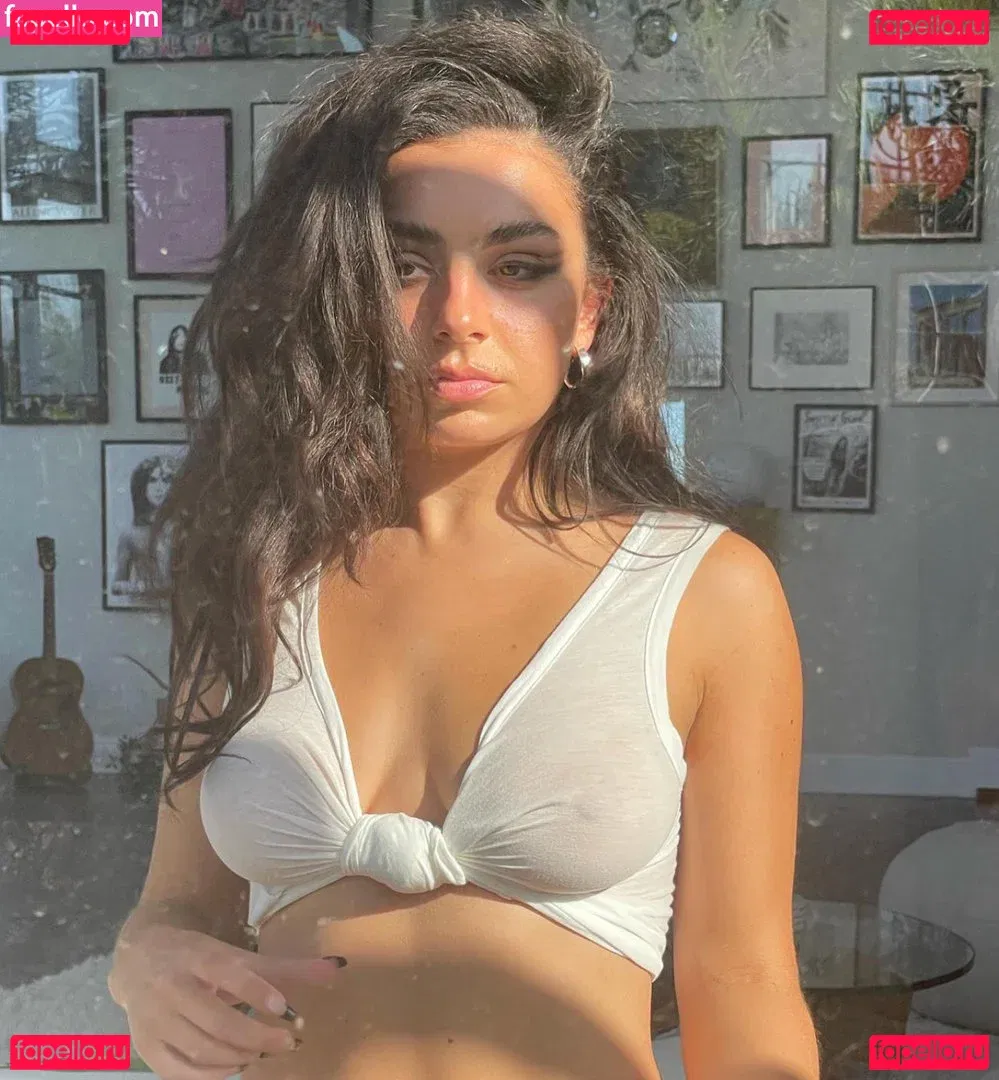 Charli XCX / charli_xcx / charlignarly Onlyfans Photo Gallery 