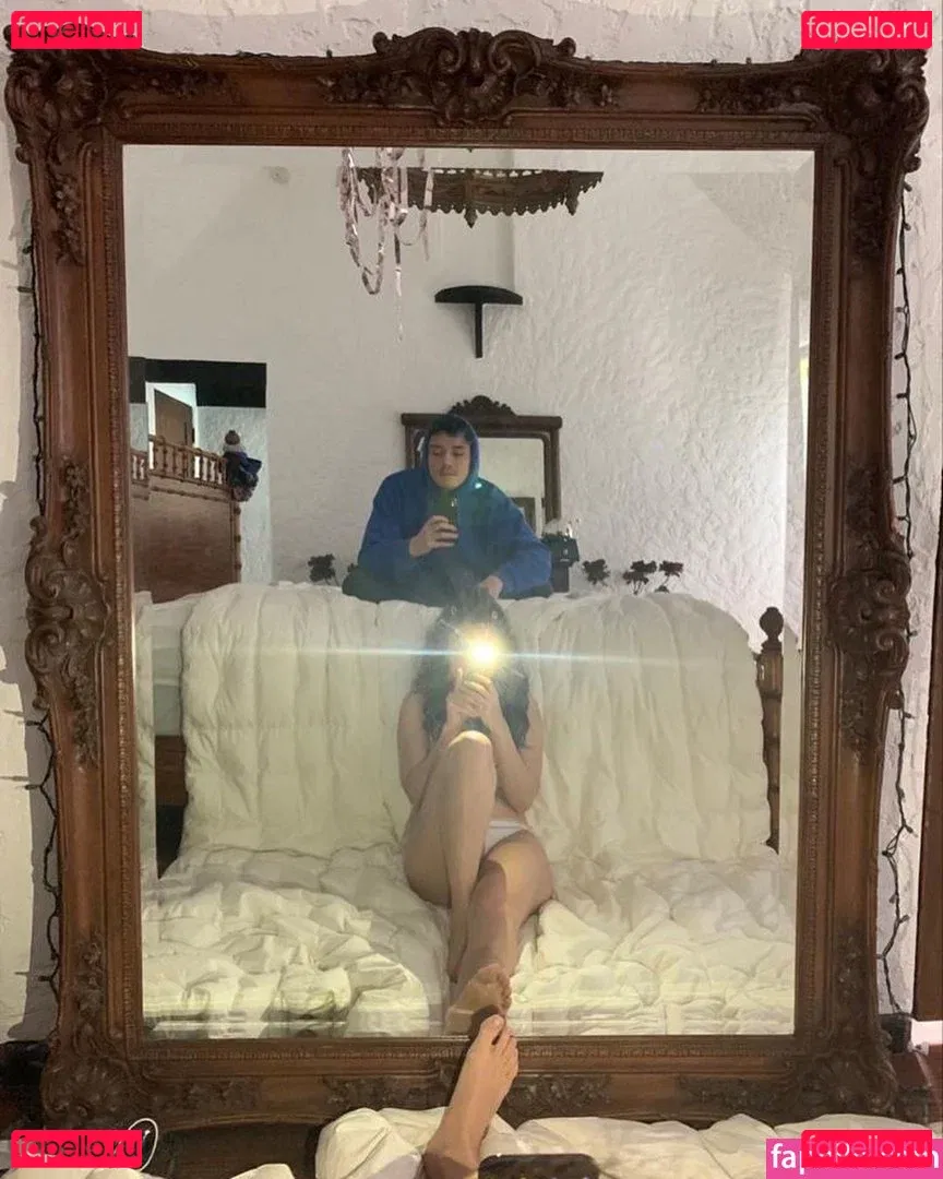 Charli XCX / charli_xcx / charlignarly Onlyfans Photo Gallery 