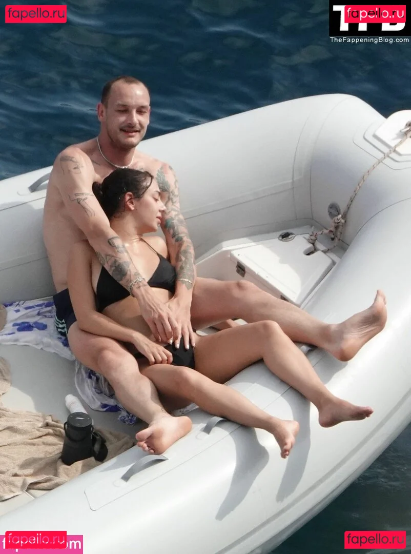 Charli XCX / charli_xcx / charlignarly Onlyfans Photo Gallery 