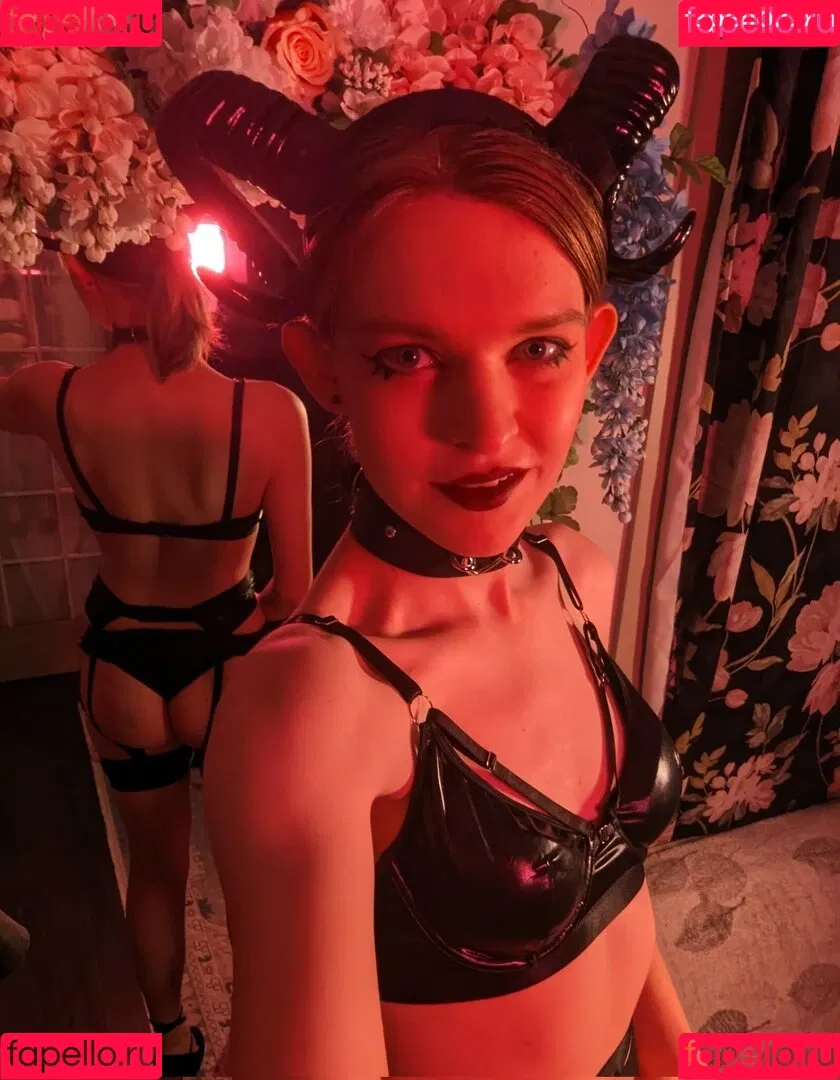 Nunya Business / NunyaBusinessCD / Wendy B. / nbcd102 Onlyfans Photo Gallery 