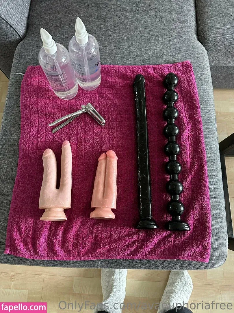 avaeuphoriafree / prettyperfection Onlyfans Photo Gallery 