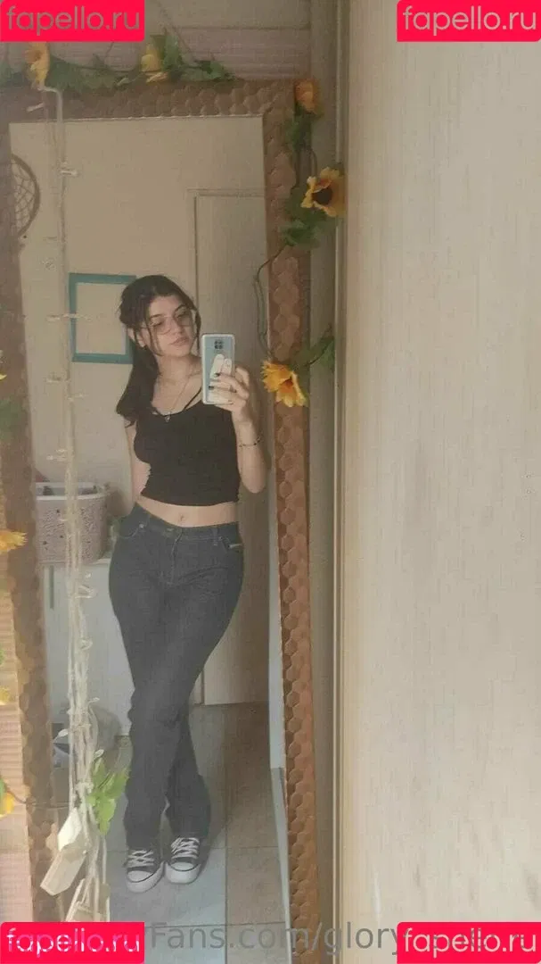 LightOnion58 / latina_mariaa / marialatina___ Onlyfans Photo Gallery 