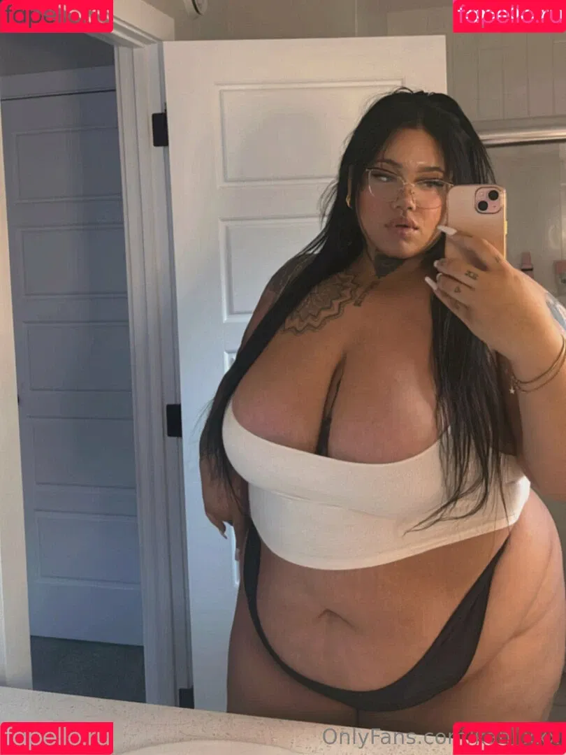 _.kahlixx / kahlixxx Onlyfans Photo Gallery 
