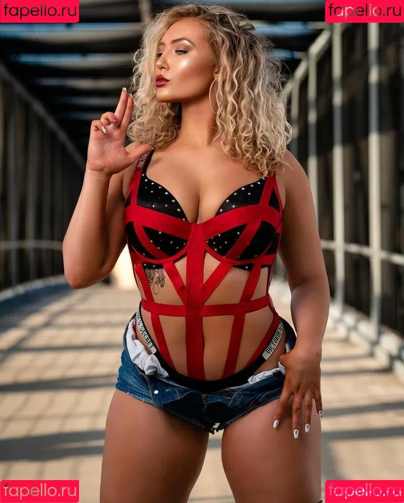 Faith Jefferies / Nikkita Lyons / nikkita_wwe Onlyfans Photo Gallery 
