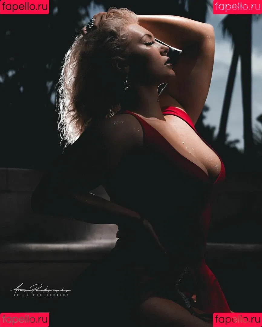 Faith Jefferies / Nikkita Lyons / nikkita_wwe Onlyfans Photo Gallery 