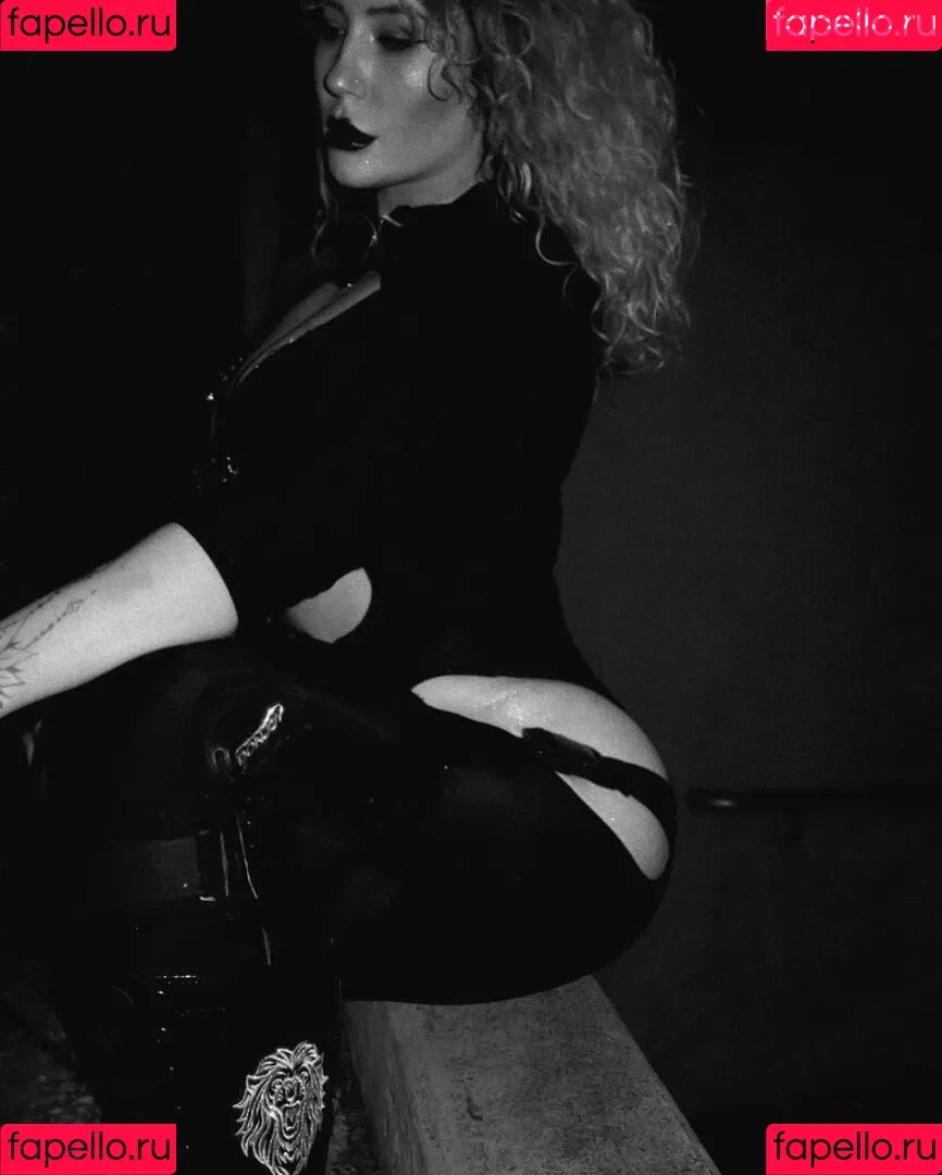 Faith Jefferies / Nikkita Lyons / nikkita_wwe Onlyfans Photo Gallery 