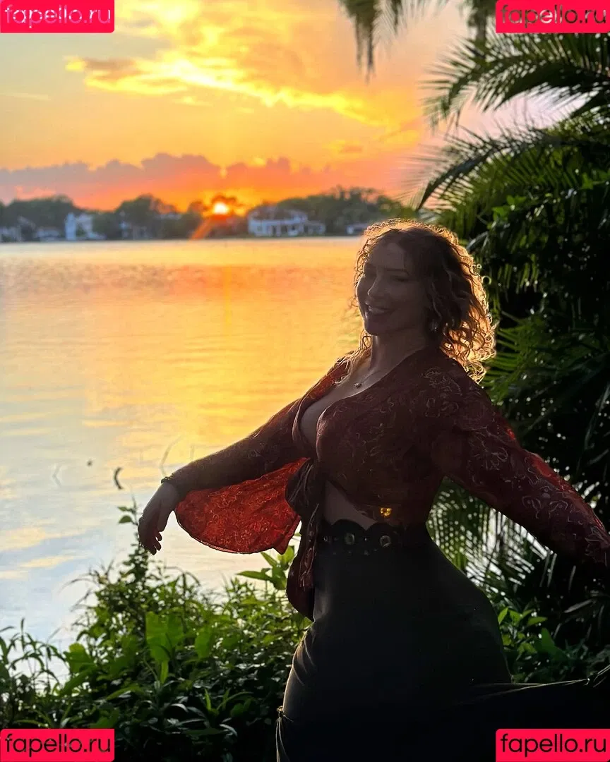 Faith Jefferies / Nikkita Lyons / nikkita_wwe Onlyfans Photo Gallery 
