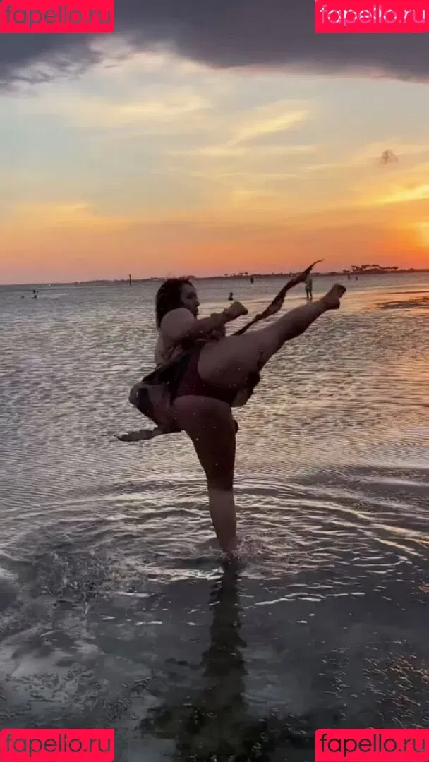 Faith Jefferies / Nikkita Lyons / nikkita_wwe Onlyfans Photo Gallery 