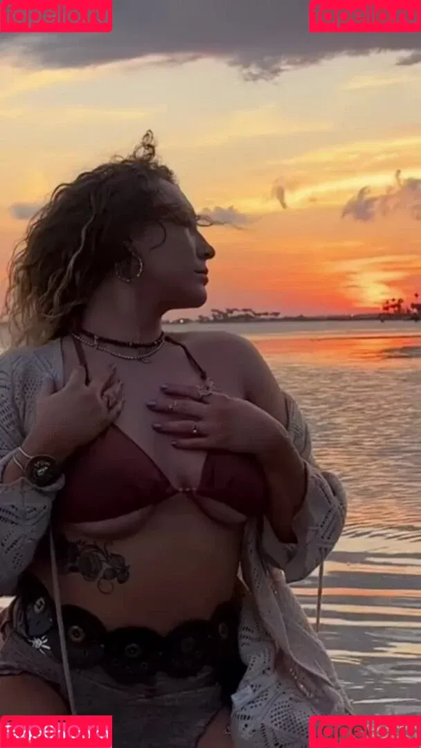 Faith Jefferies / Nikkita Lyons / nikkita_wwe Onlyfans Photo Gallery 