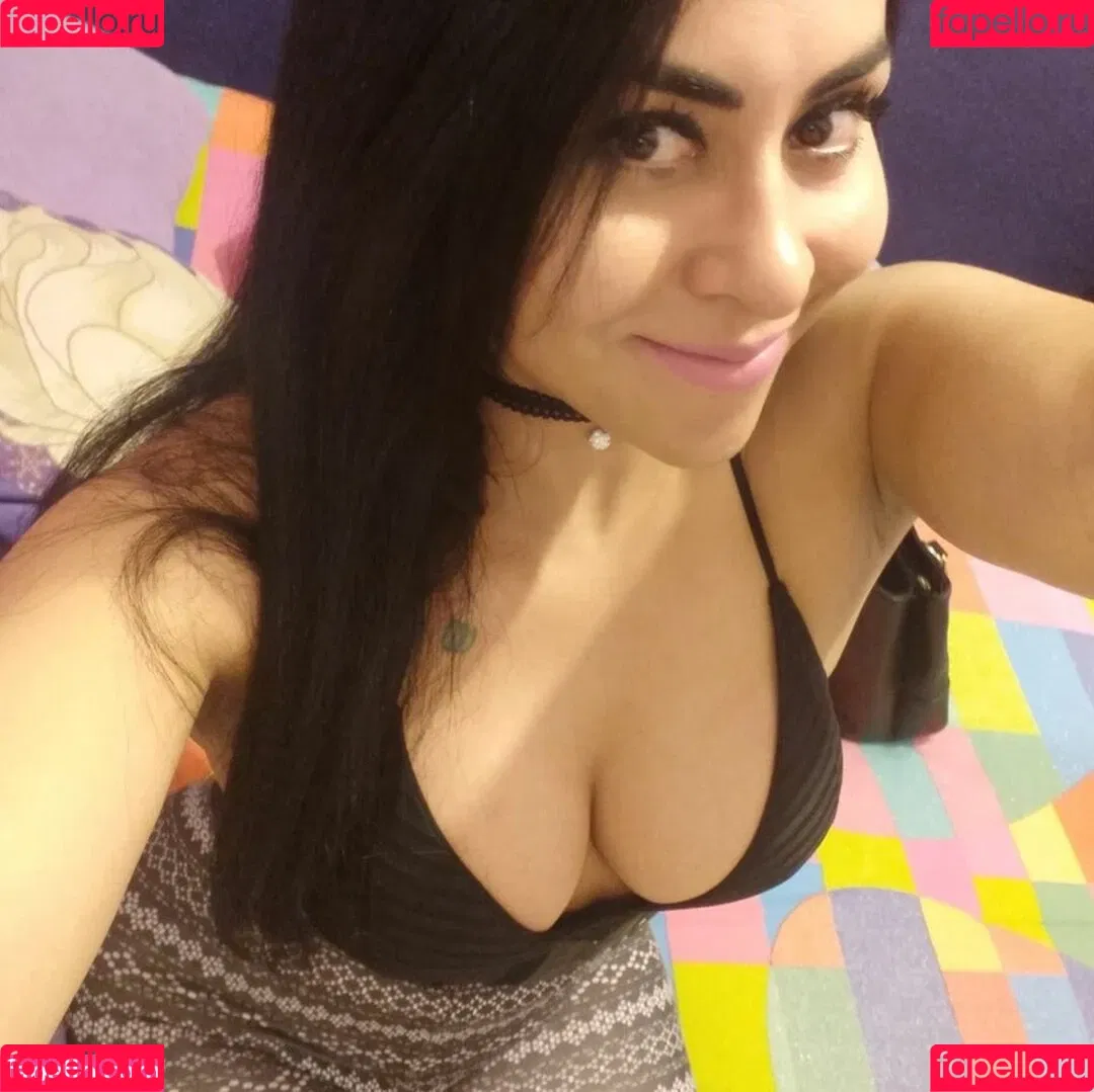 Antonella / antonelaroccuzzo / antonella_a30 / antonella_chinita / antonellakahllo / antonellamaria Onlyfans Photo Gallery 