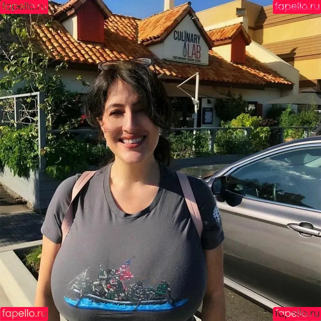 Antonella / antonelaroccuzzo / antonella_a30 / antonella_chinita / antonellakahllo / antonellamaria Onlyfans Photo Gallery 