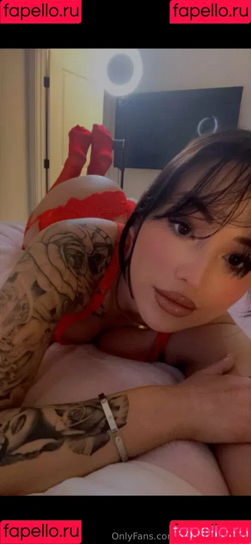amberinacalmeida / honeyhazell Onlyfans Photo Gallery 