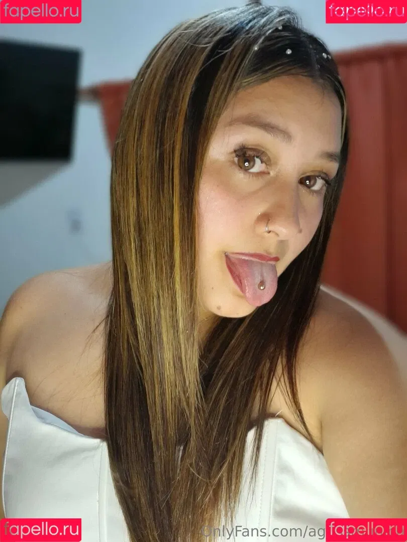 agussmunich / agussmuniz Onlyfans Photo Gallery 