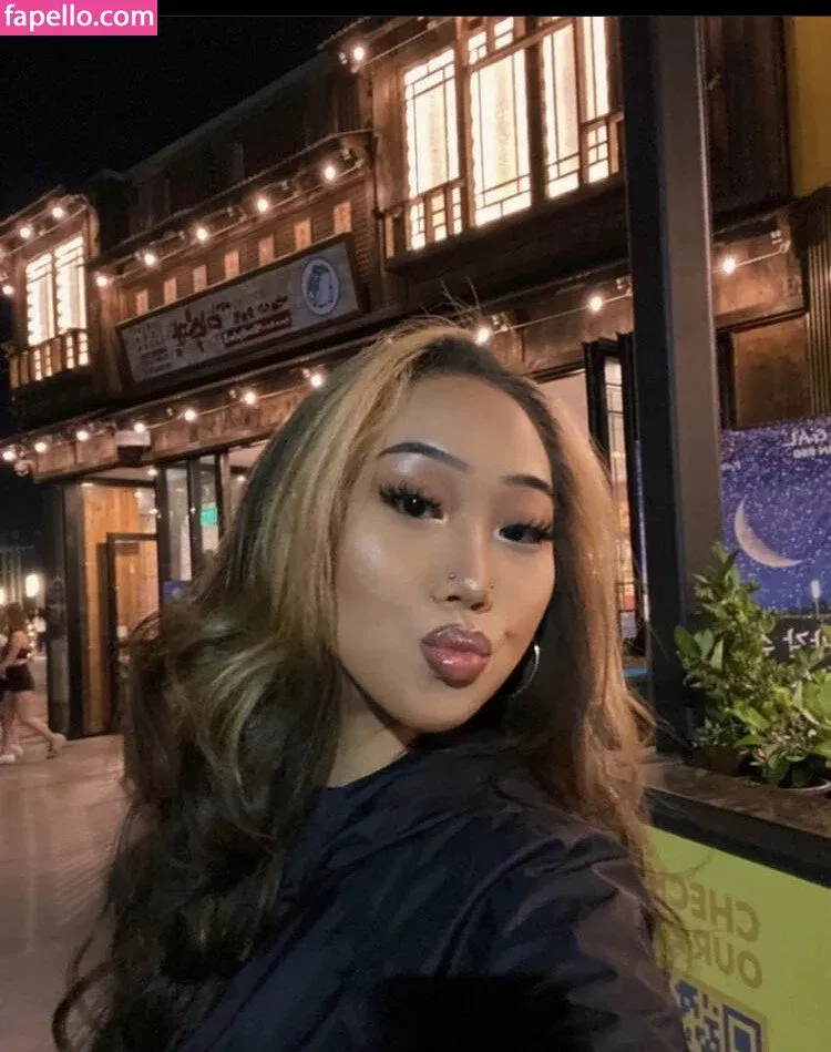 agussmunich / agussmuniz Onlyfans Photo Gallery 