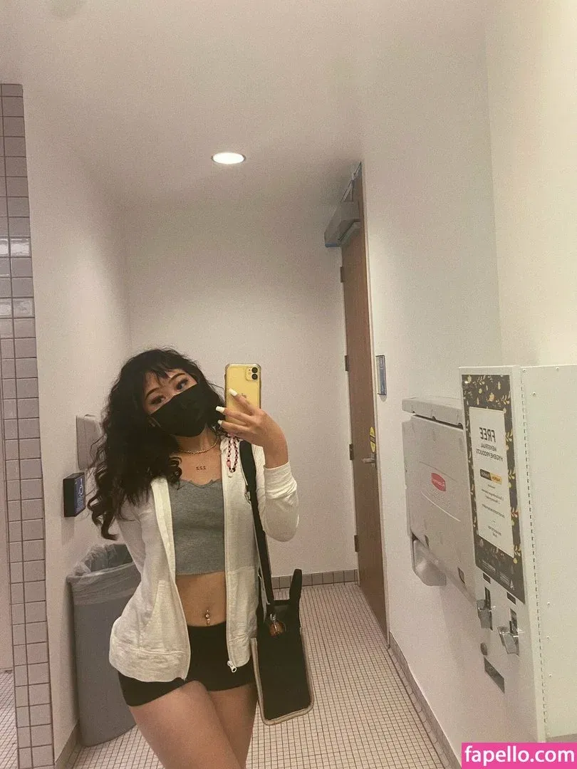 agussmunich / agussmuniz Onlyfans Photo Gallery 