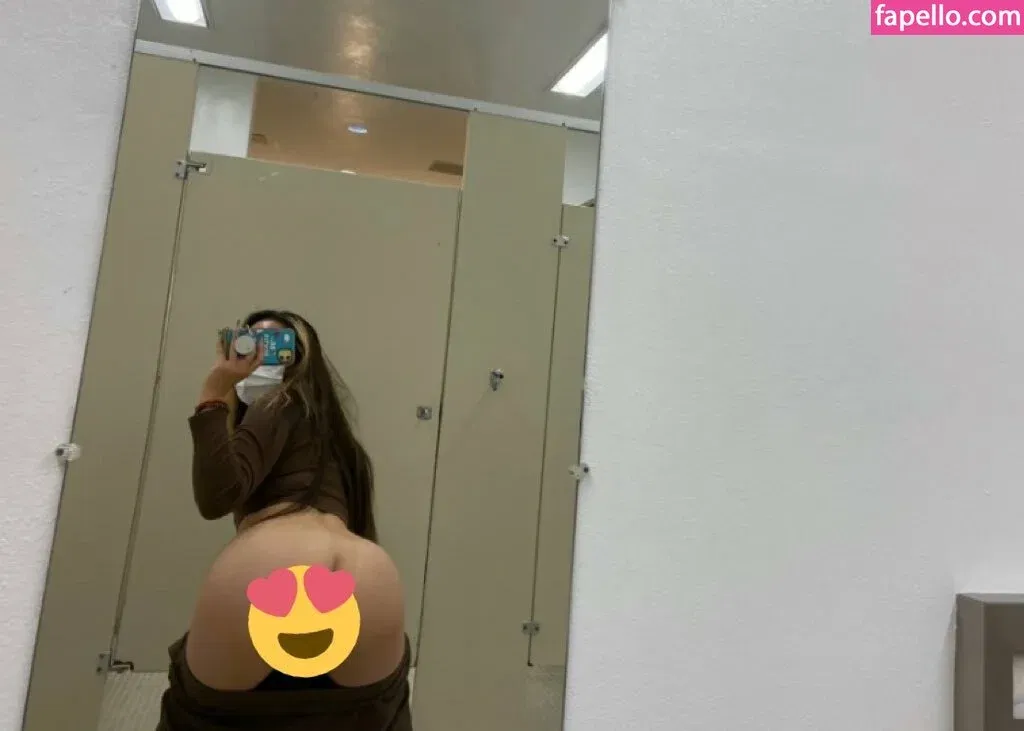 agussmunich / agussmuniz Onlyfans Photo Gallery 