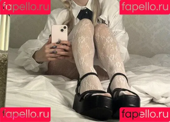 alireons / alisatvoya / realalisa / Алиса Твоя Onlyfans Photo Gallery 