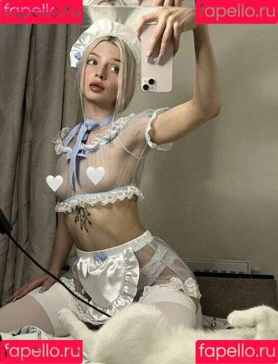 alireons / alisatvoya / realalisa / Алиса Твоя Onlyfans Photo Gallery 