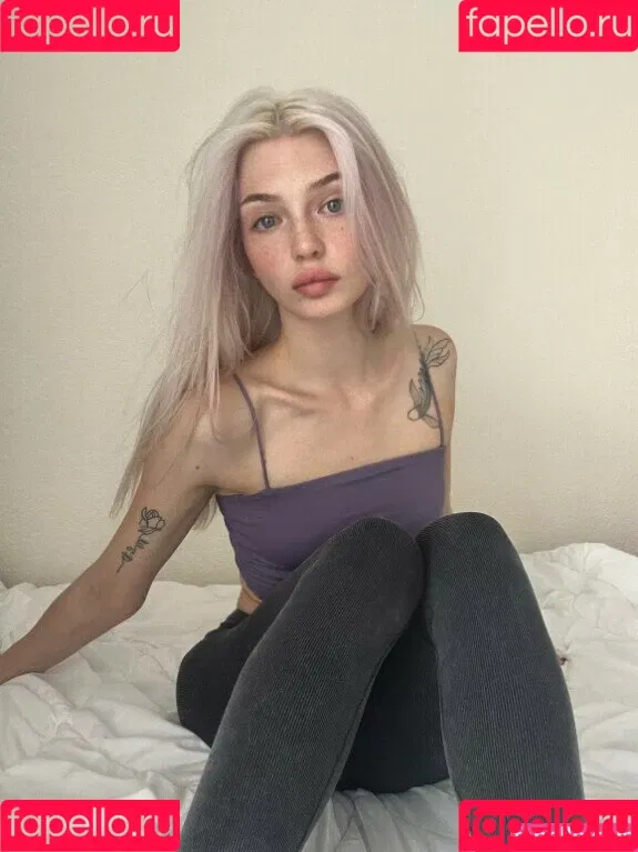 alireons / alisatvoya / realalisa / Алиса Твоя Onlyfans Photo Gallery 