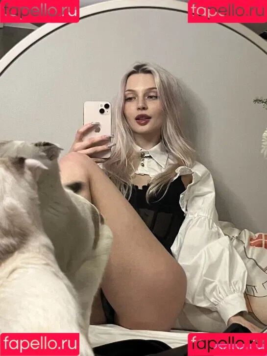 alireons / alisatvoya / realalisa / Алиса Твоя Onlyfans Photo Gallery 