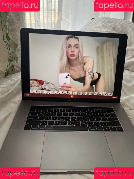 alireons / alisatvoya / realalisa / Алиса Твоя Onlyfans Photo Gallery 