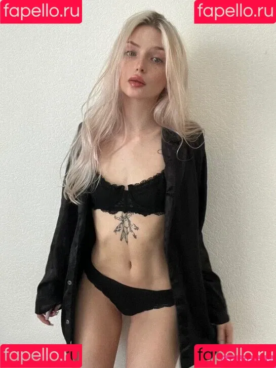 alireons / alisatvoya / realalisa / Алиса Твоя Onlyfans Photo Gallery 