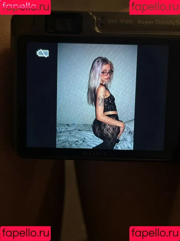 alireons / alisatvoya / realalisa / Алиса Твоя Onlyfans Photo Gallery 