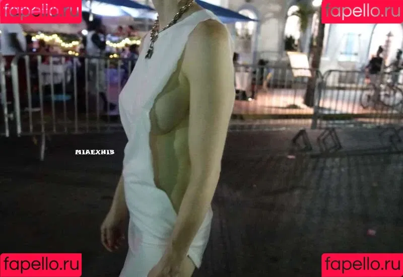 MiaExhib / https: / mia_exhib Onlyfans Photo Gallery 