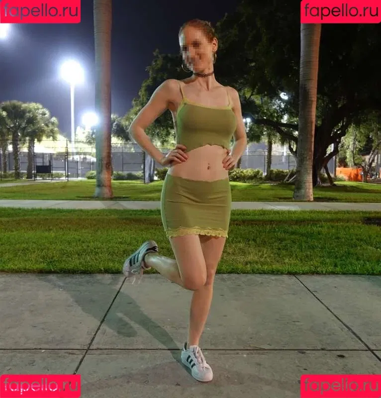 MiaExhib / https: / mia_exhib Onlyfans Photo Gallery 