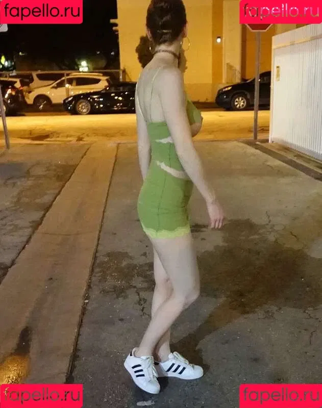 MiaExhib / https: / mia_exhib Onlyfans Photo Gallery 