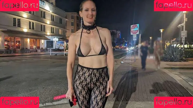 MiaExhib / https: / mia_exhib Onlyfans Photo Gallery 